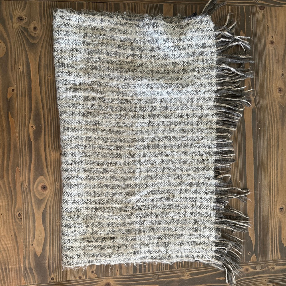 Women’s The Limited Gray Black Textured Fringe Knit Scarf One Size Acrylic